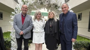 Uygur Ailesinin Genç Üyesi Başak Uygur Kliniğini açtı